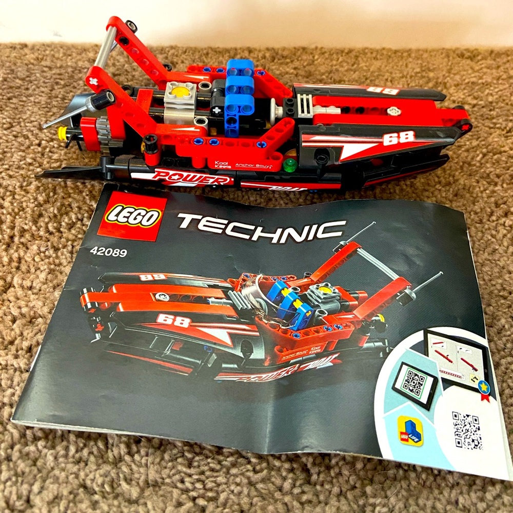 Lego Technic Boat Set